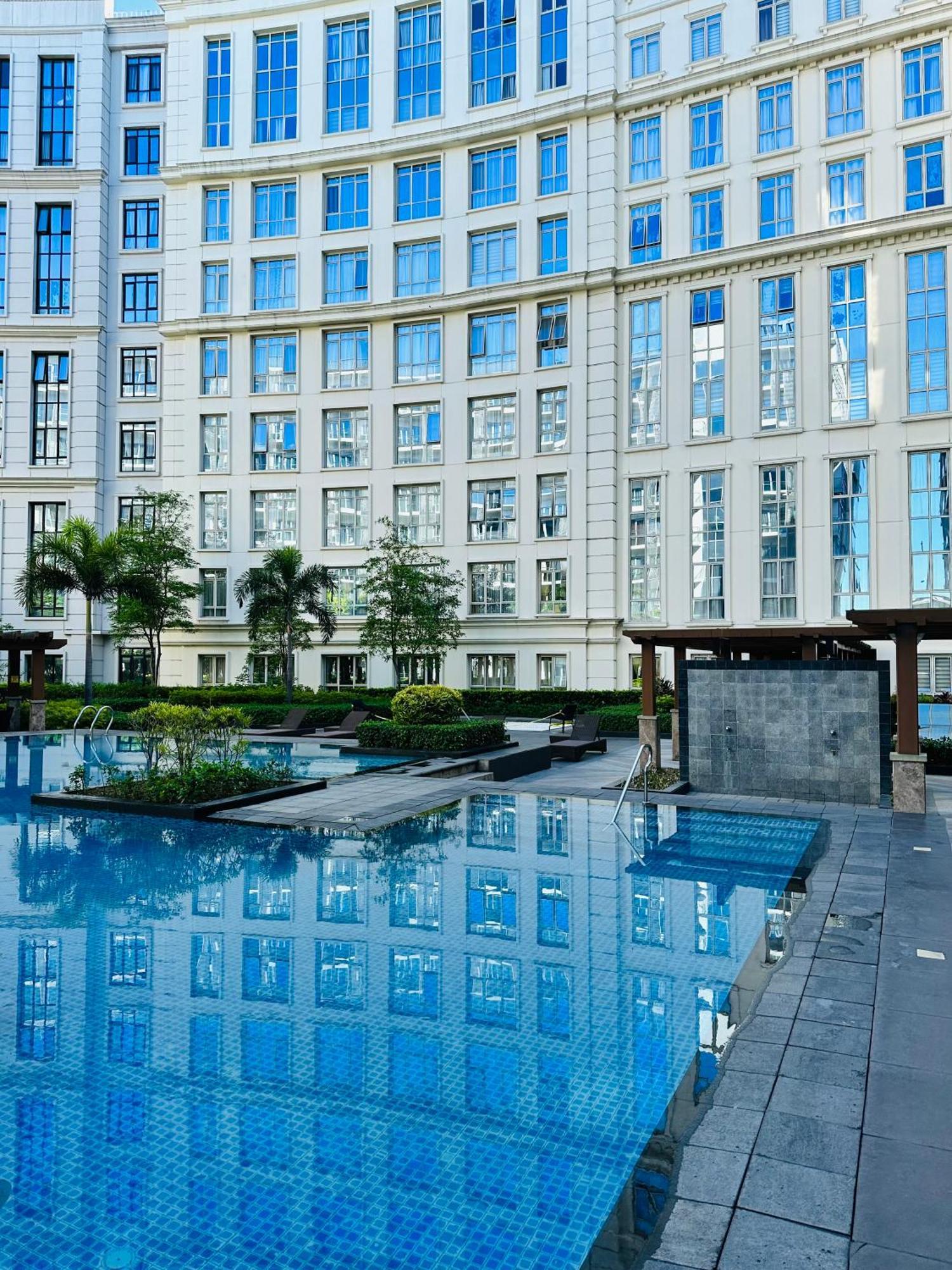 81 Newport Blvd Cluster 4 Unit B 3Rd Flr By Rechelle Nunag Pasay Eksteriør bilde