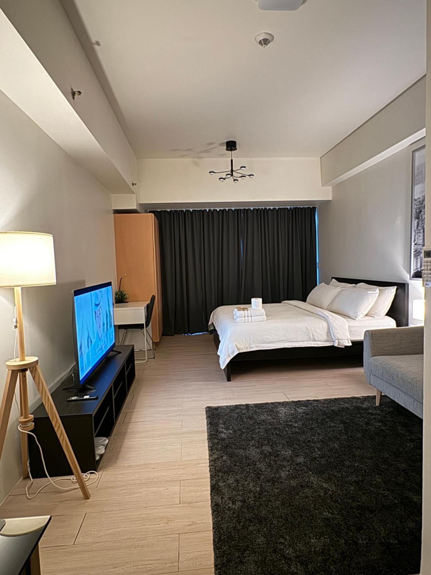 81 Newport Blvd Cluster 4 Unit B 3Rd Flr By Rechelle Nunag Pasay Eksteriør bilde